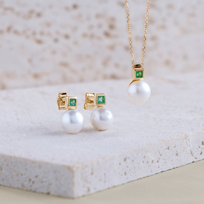 135E1810-01-9K-Gold-Pearl-and-Square-Emerald-Earrings