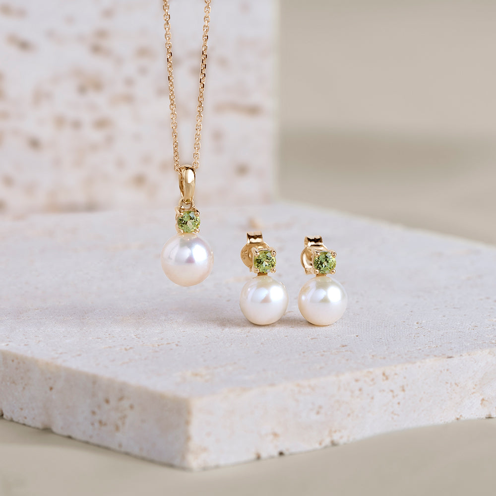 135P2100-04-9K-Gold-Pearl-and-Round-Peridot-Pendant
