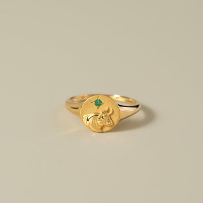 135R2083-01-9K-Emerald-Taurus-Zodiac-Signet-Ring