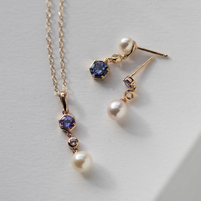 270P0301-08-Silver-Pearl-and-Tanzanite-Drop-Necklace